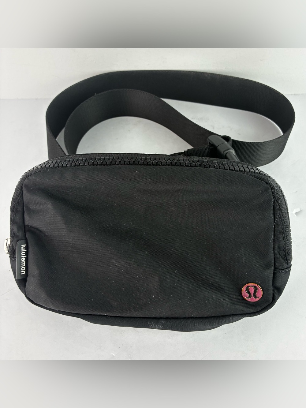 Lululemon Everywhere Black Belt Bag